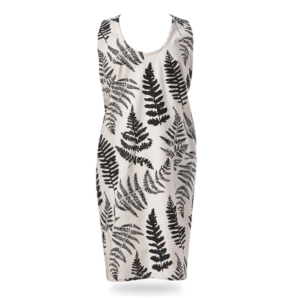 TAG NWT fern print pinafore apron -black/cream -30”L